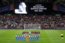 Ratu Elizabeth II Tutup Usia, Liga Inggris Kemungkinan Akan Ditunda