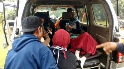 2 Lansia di Cipatat KBB Ambruk saat Berdesakan Antre BLT BBM dan BPNT<