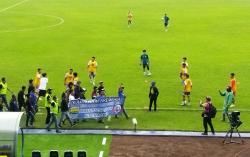 Laga Arema FC Vs Persib Cetak Sejarah, Aremania dan Bobotoh Akhirnya Bisa Duduk Satu Tribun Lagi