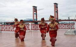 Bahasa Daerah Sumatera Selatan, Nomor 4 Jadi Pemersatu<