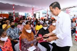 Jokowi Sebut 8,1 Juta Orang Sudah Terima BLT BBM