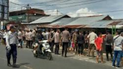 Pengosongan Lahan di Tumpaan Sempat Memanas, Puluhan Personel Polres Minahasa Selatan Amankan Situasi <