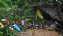 Longsor Terjang Padang, Bangunan Sekolah PAUD Hancur Tertimbun Tanah