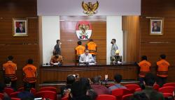 Kasus Suap Hakim Agung, 2 Pegawai MA Dituntut 8 dan 6 Tahun Penjara<