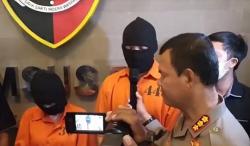 5 Fakta Pasangan Mesum Pakai Baju Adat Bali di Mobil, Nomor 3 Demi Fantasi<