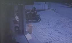 Staf Bawaslu Ditangkap usai Ketahuan Curi iPhone Bule Austria, Sempat Minta Tebusan Rp2 Juta