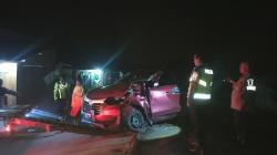 KA Tabrak Avanza Rombongan Ketua Dusun di Pelintasan Cikaso Sukabumi, 5 Luka-luka