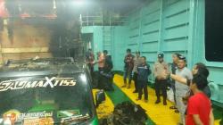 Mobil Pikap dalam Kapal Feri New Rose Terbakar di Tengah Laut, Penumpang Histeris