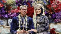 Bahasa Sunda Aku Sayang Kamu, Bukan Sekadar Kata-Kata Gombal<