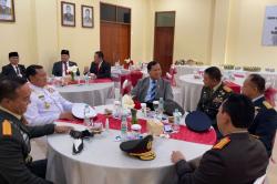 Momen Prabowo Duduk Semeja Bersama Panglima TNI, Kapolri, KSAD, KSAU dan KSAL<