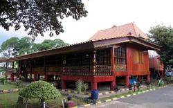 Rumah Adat Palembang dan Fungsi Tiap Ruangannya