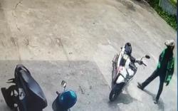 Kunci Tertinggal, Motor Karyawan di Palembang Dicuri Pria Berjaket Ojol 