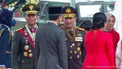 Viral Jokowi Tak Salami Kapolri Jenderal Sigit, Ini Penjelasan Istana<