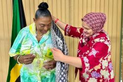 Jamaika Ingin Belajar Buat Batik dan Main Bulutangkis dari Indonesia