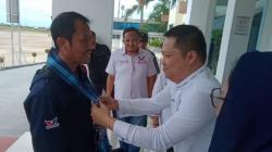 Datang ke Jambi, Sekjen DPP Partai Perindo Ahmad Rofiq Dikalungi Selendang