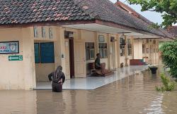 Puluhan Rumah Warga di Temon Kulonprogo Terendam Banjir<
