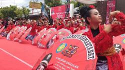 Kirab Budaya Lokal dan Nusantara Semarakkan Perayaan Hari Jadi Indramayu <