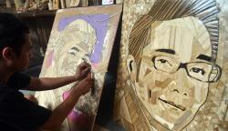 Seni Mosaik Wajah Berbahan Limbah Bambu Seharga Rp12 Juta
