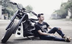 Koleksi Moge Para Artis Indonesia, Nomor 5 Punya Belasan Motor Limited Edition<