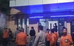 Razia Hotel Melati, Petugas Temukan PSK Bawa 2 Sajam yang Disimpan di Bawah Kasur