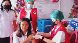Cegah Kanker Serviks, Siswa Perempuan Sekolah Dasar di Minahasa Divaksinasi HPV<