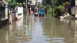 Sungai Citarum Meluap, Permukiman di Bandung Terendam Banjir hingga Setengah Meter<