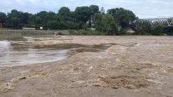 Debit Air Naik sejak Semalam, Sungai Cimanuk Indramayu Berstatus Waspada<
