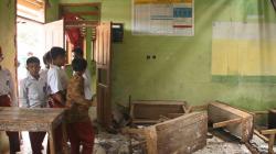 16 Tahun Tak Diperbaiki, SDN Simpenan Sukabumi Rusak Ancam Keselamatan Siswa<