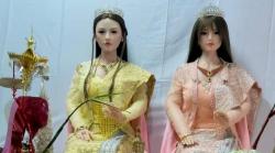 Ada-Ada Saja, Pria Ini Nikahi 2 Boneka Seks Perempuan Sekaligus dalam Upacara Agama Buddha 