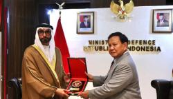 Prabowo Apresiasi Keikutsertaan Menhan UEA Mohammed Ahmed dalam Indo Defence 2022