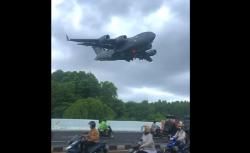 Viral Pesawat US Air Force Mendarat di Bali, Netizen: Besar Banget! 