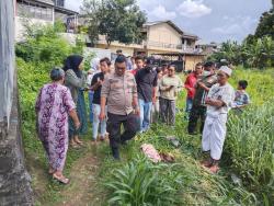 Jasad Bayi Ditemukan Membusuk di Saluran Air di Ciputat Tangsel