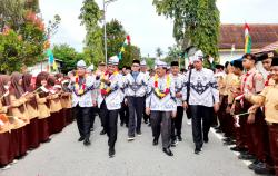 Jadi Inspektur Upacara Hari Pahlawan, Bupati Pelalawan: Refleksikan Semangat Pahlawan