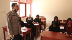 Bripka Mamat, Bhabinkamtibmas di Cirebon Dirikan Klinik dan Sekolah Gratis<