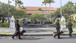 Brimob Bawa Anjing Pelacak Sterilisasi Lokasi Penyelenggaran KTT G20