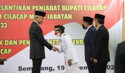Ganjar Beri Pekerjaan Utama kepada Penjabat Bupati Cilacap, Apa Saja?