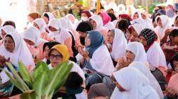 Ratusan Emak-emak Sukabumi Mantap Dukung Ganjar Presiden 2024