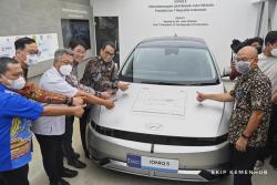 Menhub Resmikan Pameran Kendaraan Masa Depan di Museum Transportasi TMII 