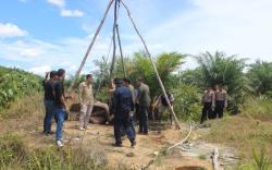 Polres Mura Gerebek Tambang Minyak Ilegal, 2 Penambang Ditangkap 