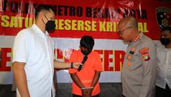 Pengakuan Guru SD Cabuli Siswi di Bekasi: Nggak Sengaja, Tiba-Tiba Tangan Bergerak