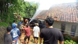 Pemilik Lupa Matikan Kompor, Rumah di Cibatu Garut Ludes Terbakar<