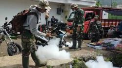 Buih Putih Busuk Penuhi Saluran Pembuangan Air di Padalarang KBB, Diduga Limbah Industri<