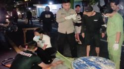 Salip Truk lalu Terjatuh, Penumpang Motor Tewas Terlindas Hino di Garut