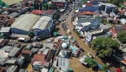 Sungai Citarum Meluap, Ratusan Rumah di Dayeuhkolot Banjir Semeter