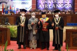 Kisah Kapolda Jatim Berhasil Jadi Wisudawan Terbaik S3 di Unair, Berbekal Hadist Nabi