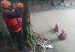 Berenang di Sungai Kuripan, Remaja 16 Tahun Ini Hanyut Terseret Air Bah 