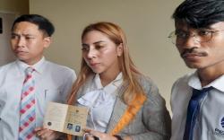 Perjuangkan Hak Anak, Feby Sharon Bawa Buku Nikah dengan AKBP Aris Rusdiyanto ke Polda Sumsel <