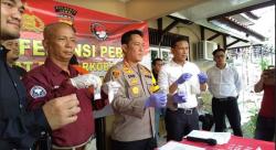 Jadi Bandar Sabu, Wanita di Jambi Ditangkap Polisi Bersama Kurirnya