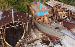 Melihat Pembuatan Kapal Legenda Pinisi di Tanjung Bira Bulukumba