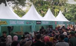 16 Stand Makanan Gratis di Kirab Pernikahan Kaesang-Erina Diserbu Warga, Intip Menunya